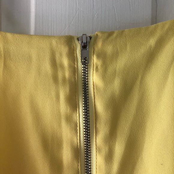 Yellow romper! 💛 - Picture 9 of 9